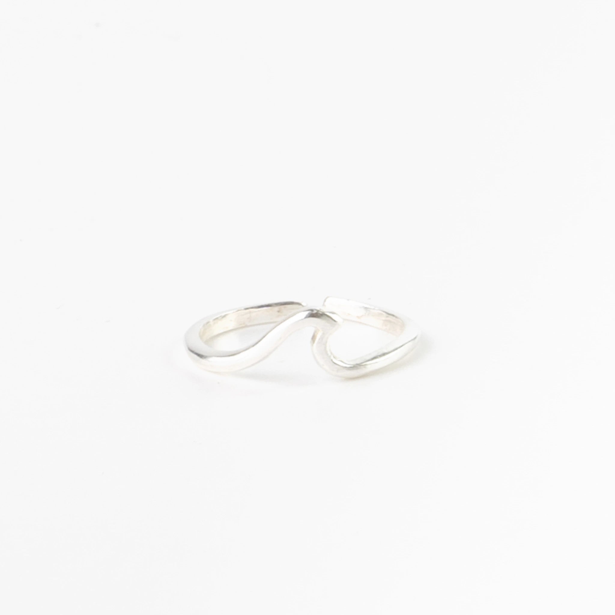 Surfer Girl Wave Toe Ring