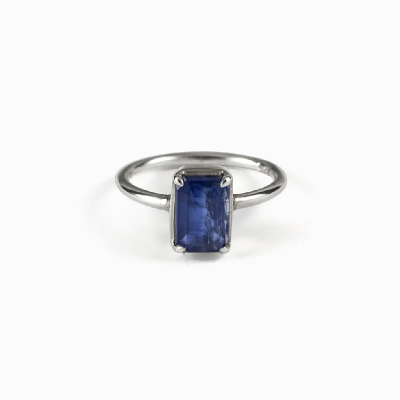 Kyanite Ring