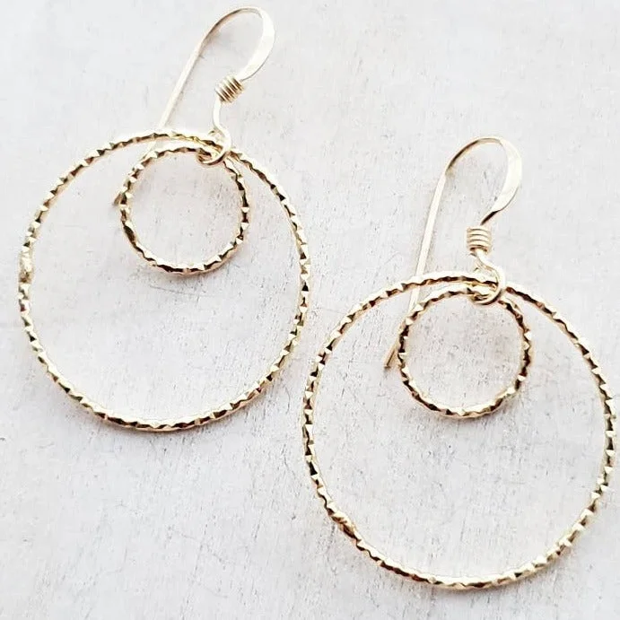 Rough texture earrings-Gold Double Circle Diamond Cut Earrings