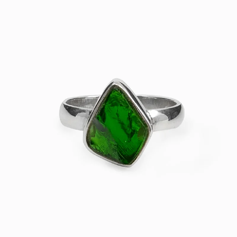 Chrome Diopside Ring