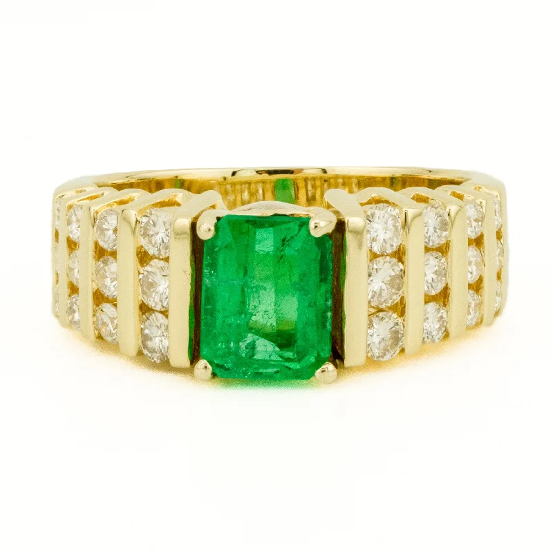 Radiant star engagement rings-0.83ctw Emerald and 0.72ctw Diamond Accented Gemstone Ring in 18K Yellow Gold - Size 5.25