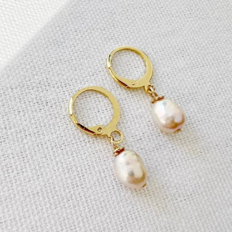 Cosmic glow earrings-Isla Freshwater Pearl Huggie Hoops Earrings Gold Filled