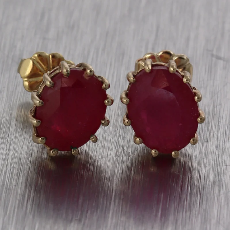 Polished bead earrings-Vintage Esate 10k Yellow Gold 3ctw Red Stone Earrings