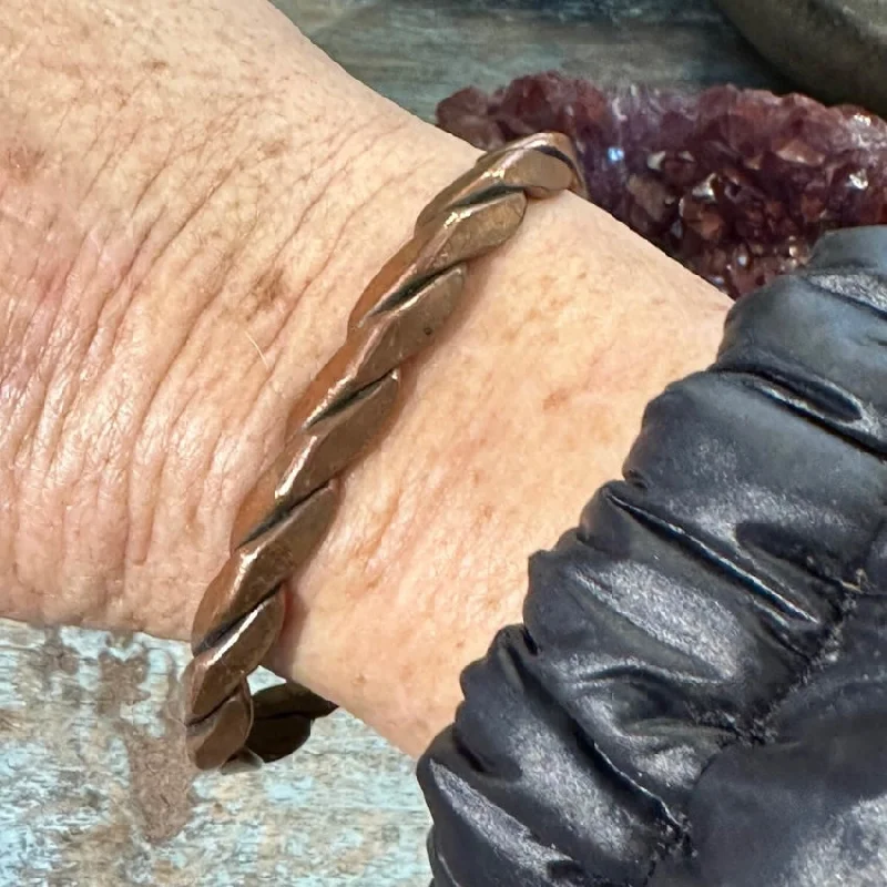 Swirl shape bangles-Vintage Twisted Hammered Copper Cuff Bracelet