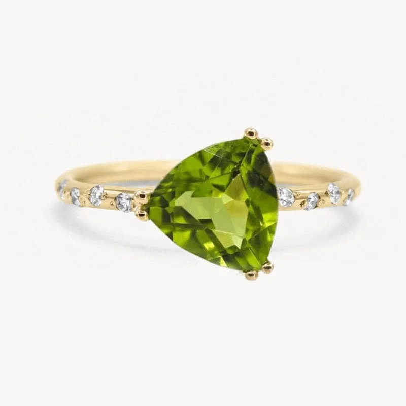 Starry Peridot Trillion Ring